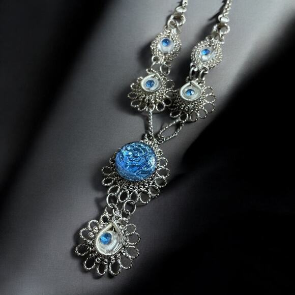 Vintage Jewelry - Vintage Blue and Silver Necklace